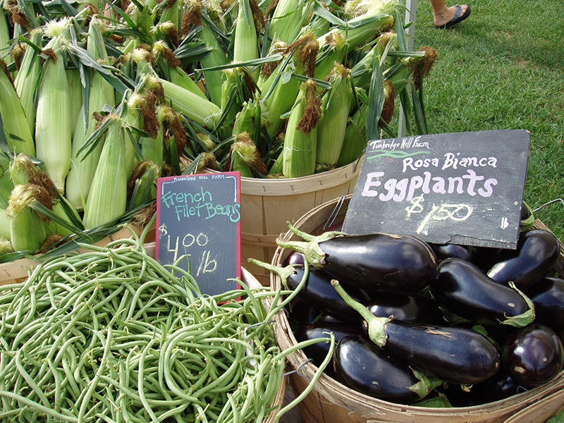 farmers market veggies